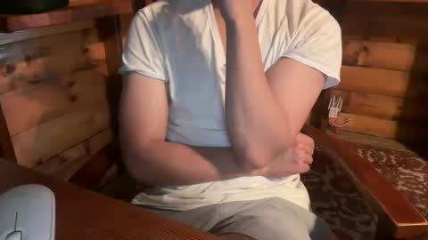 Snapshot of vexelgain chatting on 11.10.25 HendasWerout online show from 11.10.25