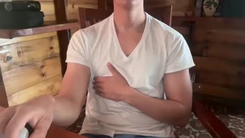 Snapshot of vexelgain chatting on 11.10.25 HendasWerout online show from 11.10.25