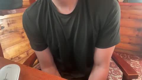 Snapshot of vexelgain chatting on 11.11.25 HendasWerout online show from 11.11.25