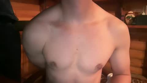 Snapshot of vexelgain chatting on 11.22.25 HendasWerout online show from 11.22.25