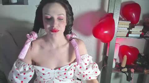 VIKA online show from 02.14.25