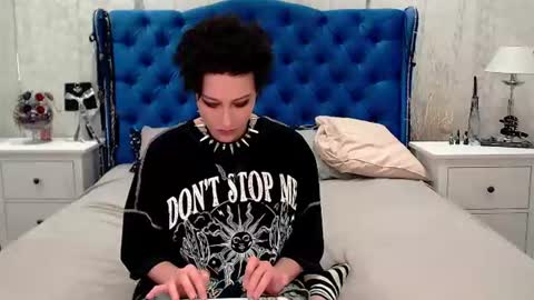 Via online show from 06.11.26