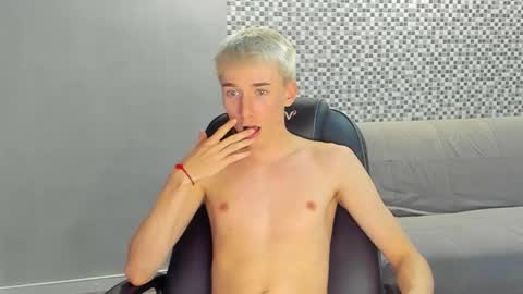 vibemygirl online show from 09.11.25