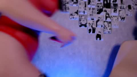 Snapshot of vibetwins chatting on 01.16.26 Anna Tim online show from 01.16.26