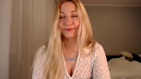 Snapshot of vibezgirl chatting on 03.02.25 Amelia online show from 03.02.25