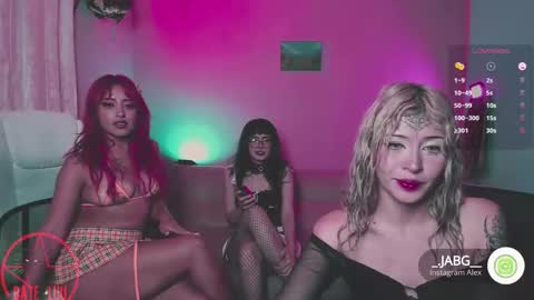 Sophie and Stan  online show from 10.06.25