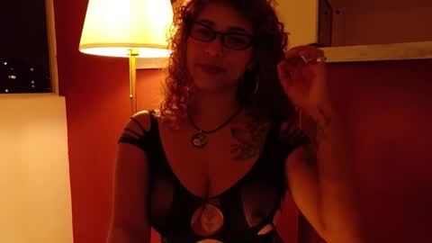 Snapshot of vicky_crazy chatting on 11.07.25 Vicky online show from 11.07.25