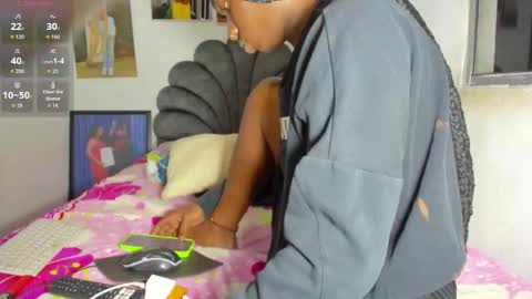 Snapshot of vicky_hotteei chatting on 02.25.26 vicky manuela online show from 02.25.26