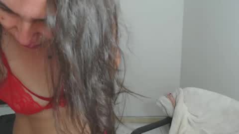 vickyjuice1 online show from 01.28.25