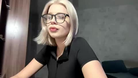 Victoria online show from 01.14.26