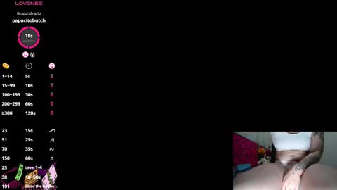 Snapshot of vickysexyx chatting on 11.14.25 Valentina online show from 11.14.25