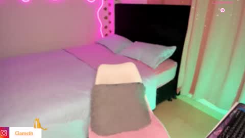 Snapshot of vickysth1 chatting on 02.22.26 VICTORIA 3 online show from 02.22.26