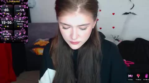 Victoria online show from 11.15.25