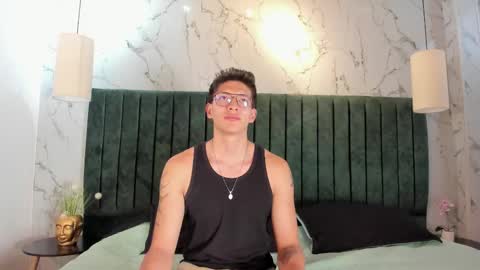 Victor Oliveira online show from 03.27.26