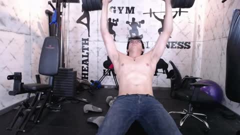 Victor Oliveira online show from 03.28.26