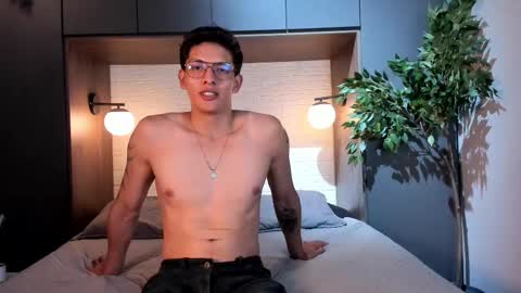 Victor Oliveira online show from 03.29.26