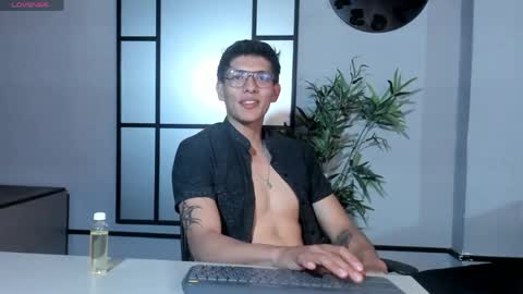 Victor Oliveira online show from 03.30.26