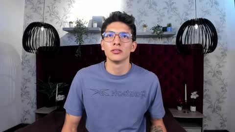 Victor Oliveira online show from 04.02.26