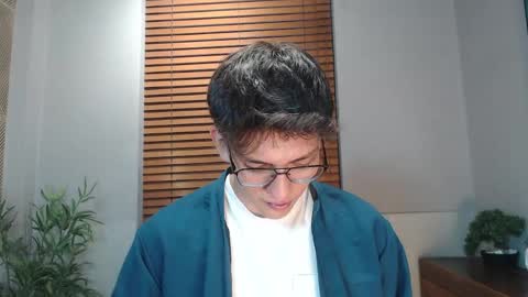 Victor Oliveira online show from 04.04.26