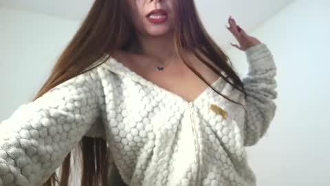 Victoria  online show from 05.15.26