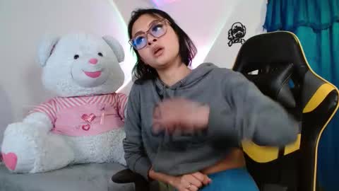 victoria online show from 03.25.26