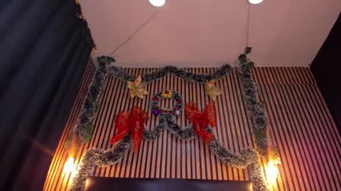 victorira online show from 12.18.24