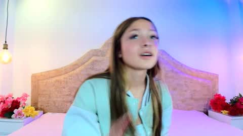 Snapshot of victoria_adams14 chatting on 12.28.24 Victoria for you online show from 12.28.24