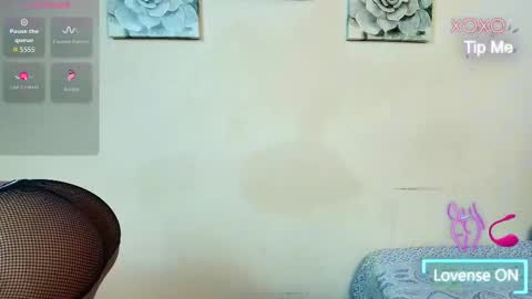 Snapshot of victoria_aphril chatting on 09.27.25 Victoria online show from 09.27.25