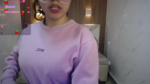 victoria_castillo_b online show from 10.02.25