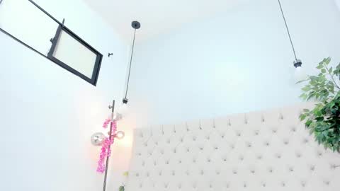 Victoria online show from 10.23.25