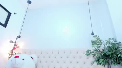 Snapshot of victoria_colemann chatting on 05.22.26 Victoria online show from 05.22.26