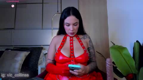 Victoria Collins online show from 02.07.26