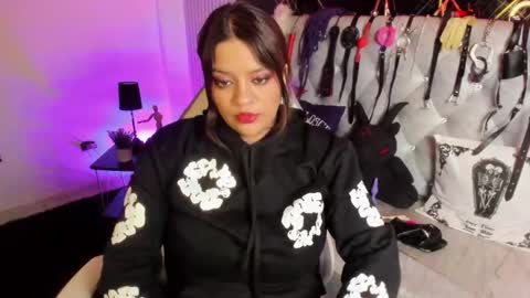 victoria_floyd1 online show from 01.10.26