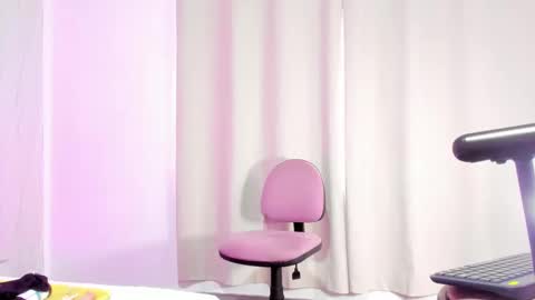 Victoria online show from 09.30.25