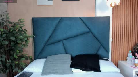 Victoria Harris online show from 11.11.25