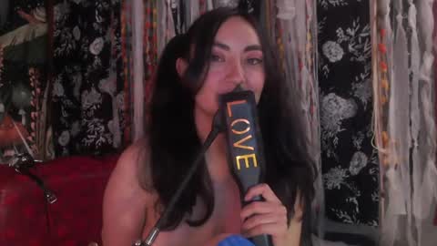 Victoria online show from 04.14.26