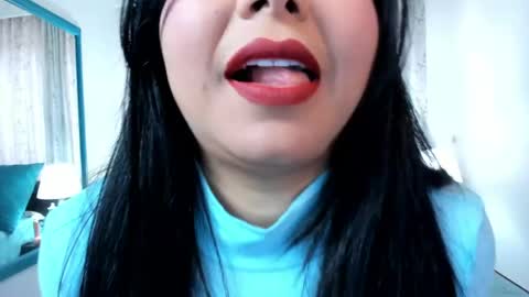 Victoria online show from 05.25.26