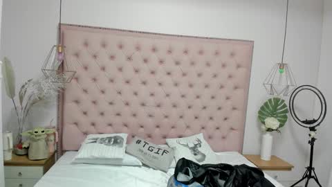 victoria_kitt online show from 11.27.25