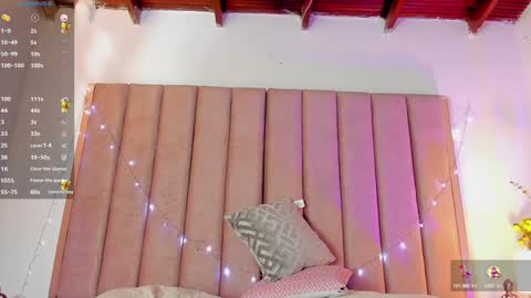 Snapshot of victoria_rash chatting on 12.23.24 VICTORIA online show from 12.23.24