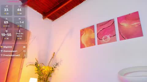 Snapshot of victoria_rash chatting on 02.10.25 VICTORIA online show from 02.10.25