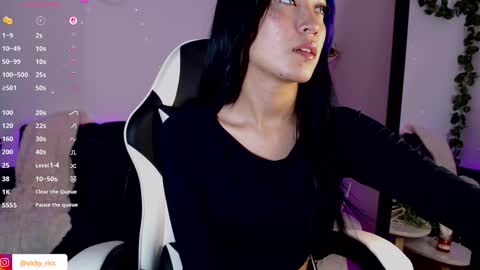 Snapshot of victoria_ricci_a chatting on 09.12.25 Victoria online show from 09.12.25