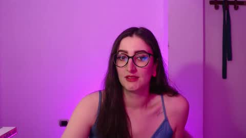 Victoria online show from 10.07.25