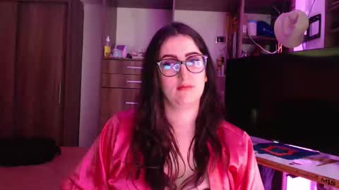 Victoria online show from 05.05.26