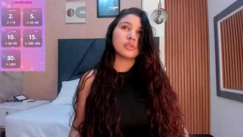 VICTORIA  online show from 03.24.26