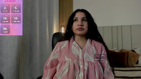 VICTORIA  online show from 04.14.26