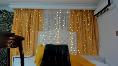 victoria_sweets_ online show from 11.13.25