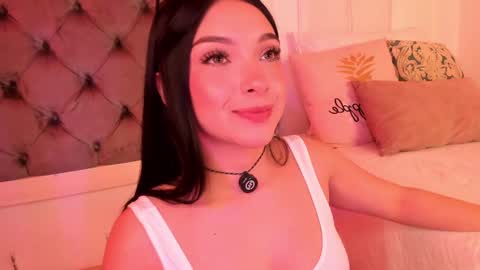 Snapshot of victoria_watsson chatting on 09.22.25 victoria_watsson online show from 09.22.25
