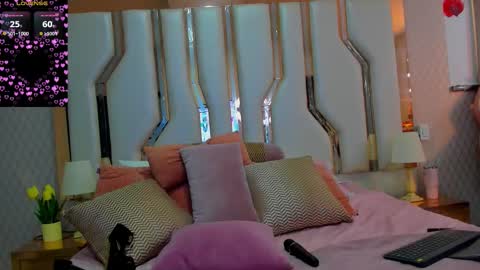 victoriaarousse online show from 02.15.26