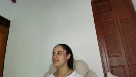 Victoria online show from 01.24.25