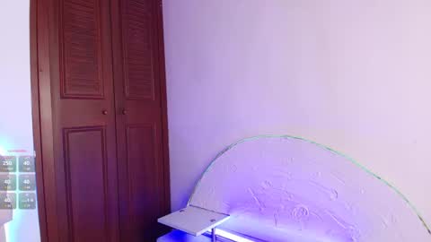 Victoria online show from 02.13.25